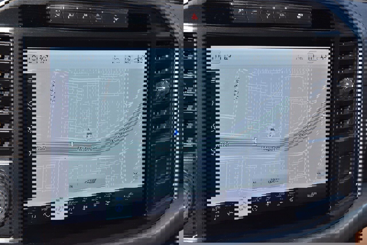 Certified 2023 Ford F150 Lariat w/ Equipment Group 502A High image 27