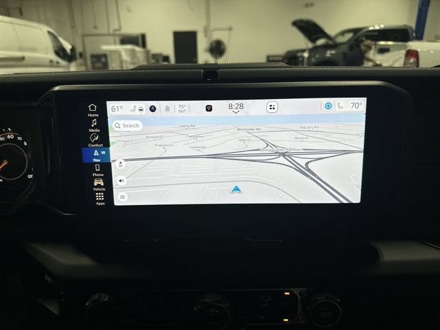 Used 2025 Jeep Wrangler Unlimited Sahara AWD/4WD image 24