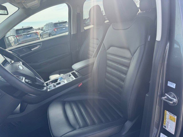 Certified 2024 Ford Edge SEL w/ Convenience Package image 12