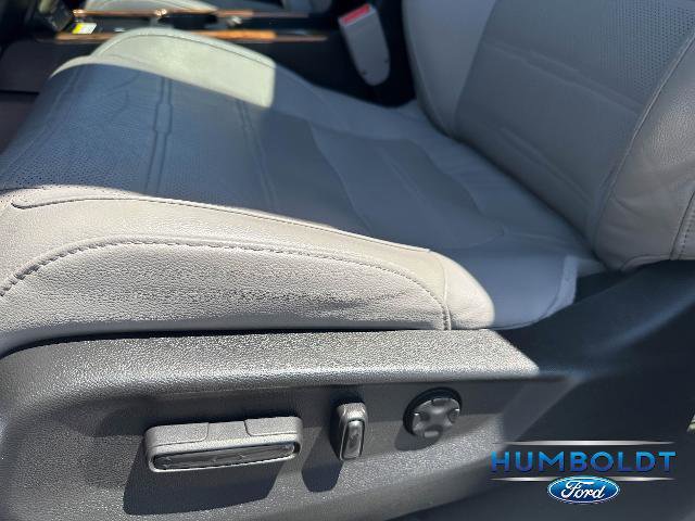 Used 2021 Honda CR-V Touring image 14