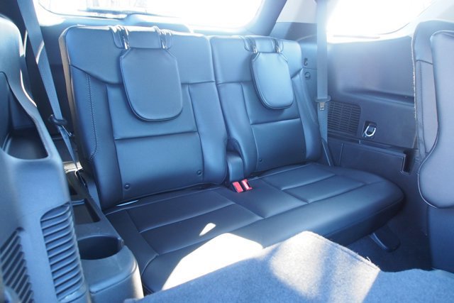 Certified 2024 Ford Explorer XLT w/ Equipment Group 202A image 15