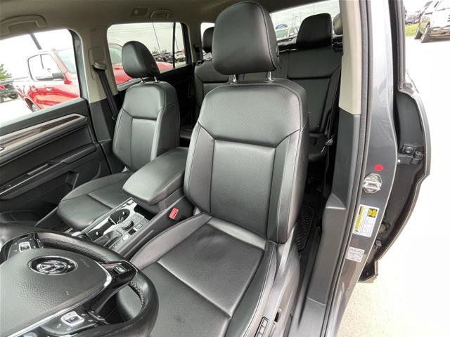 Used 2019 Volkswagen Atlas SEL R-Line AWD/4WD image 18
