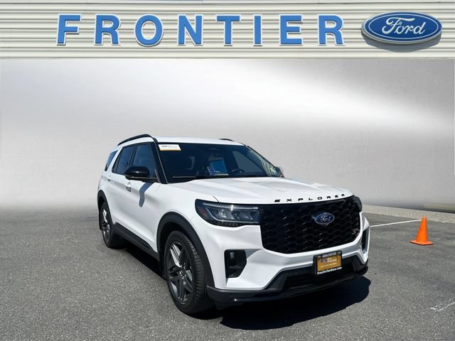 Certified 2025 Ford Explorer ST AWD/4WD image 8