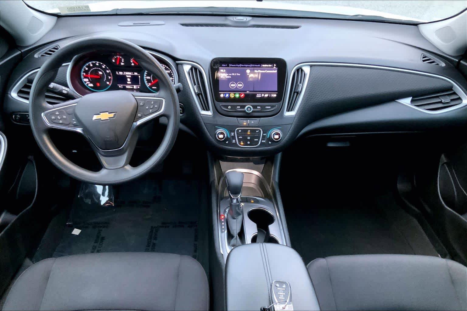 Used 2024 Chevrolet Malibu LT FWD image 16