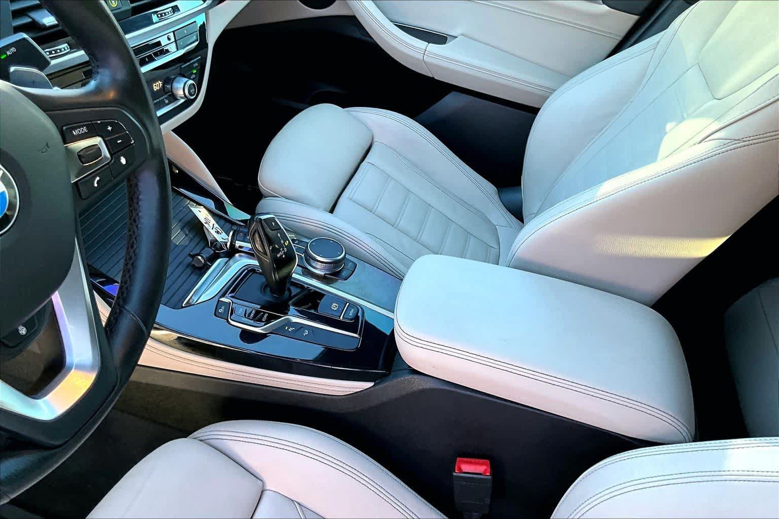Used 2019 BMW X4 M40i w/ Premium Package AWD/4WD image 17