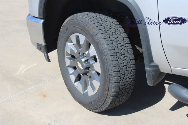 Used 2023 Chevrolet Silverado 2500 LT w/ Convenience Package image 9