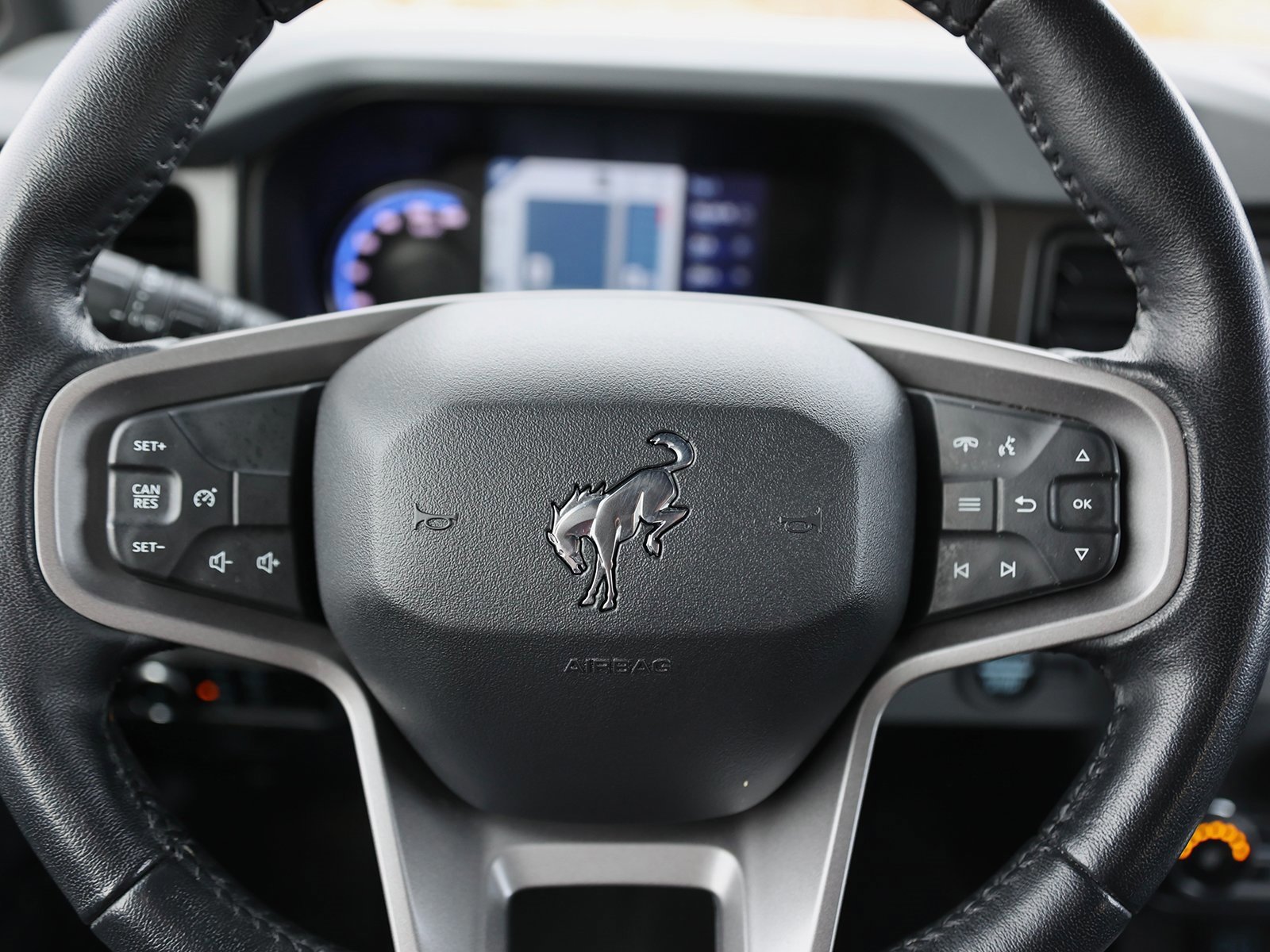 Certified 2023 Ford Bronco Black Diamond image 37