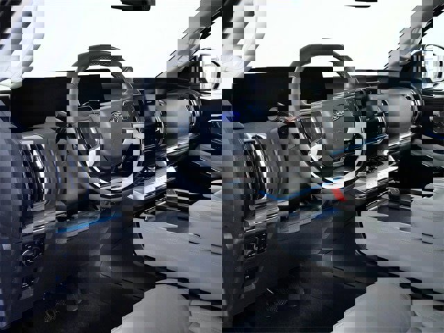 Certified 2025 Ford Expedition Platinum w/ Driver's Package image 18