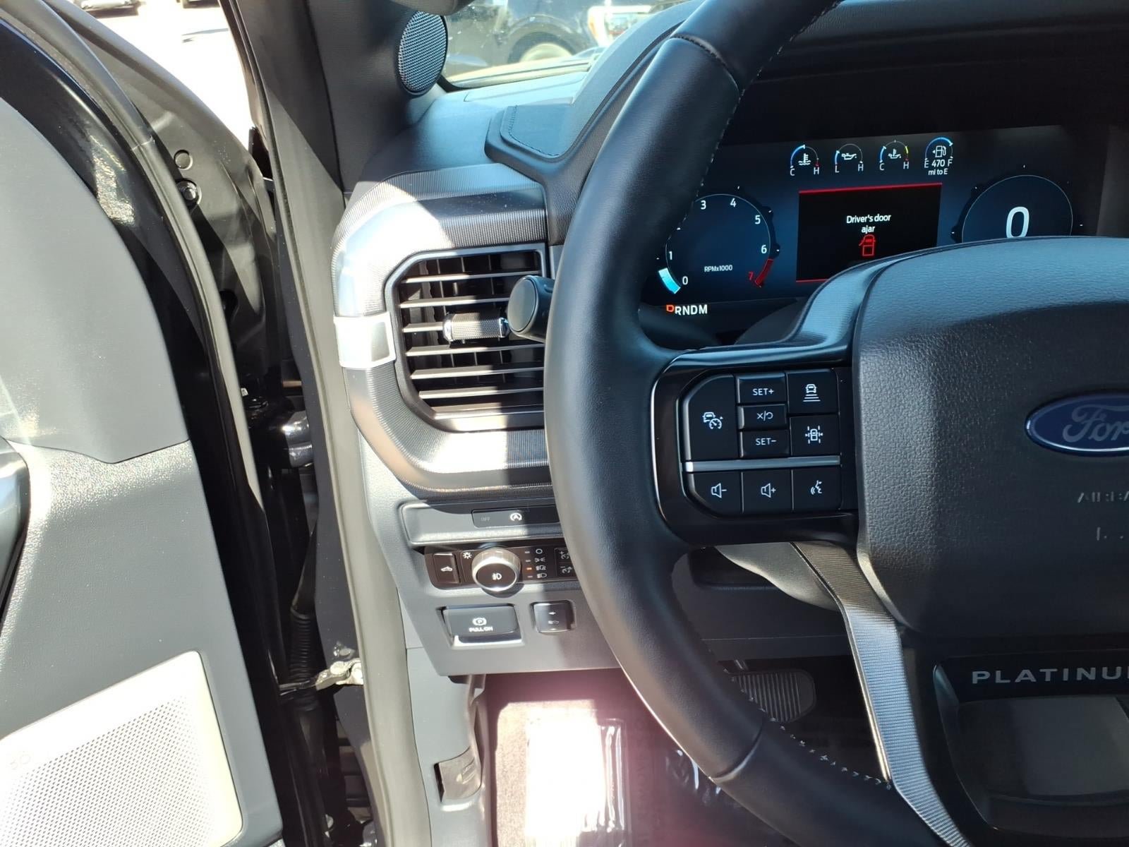 Certified 2025 Ford F150 Platinum w/ Equipment Group 702A High AWD/4WD image 28