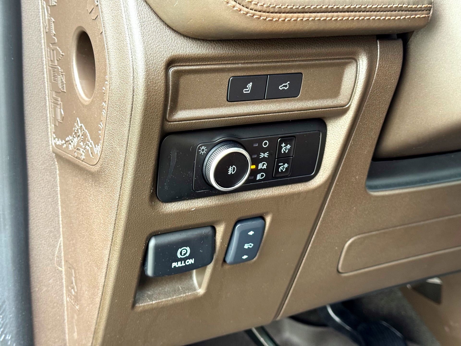 Certified 2024 Ford Expedition King Ranch RWD image 15
