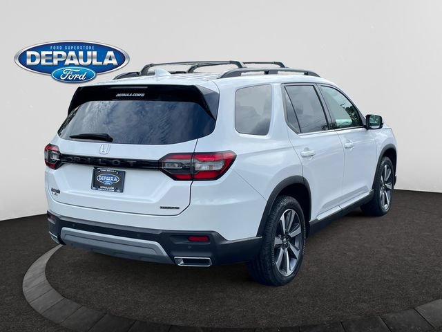 Used 2025 Honda Pilot Touring image 7