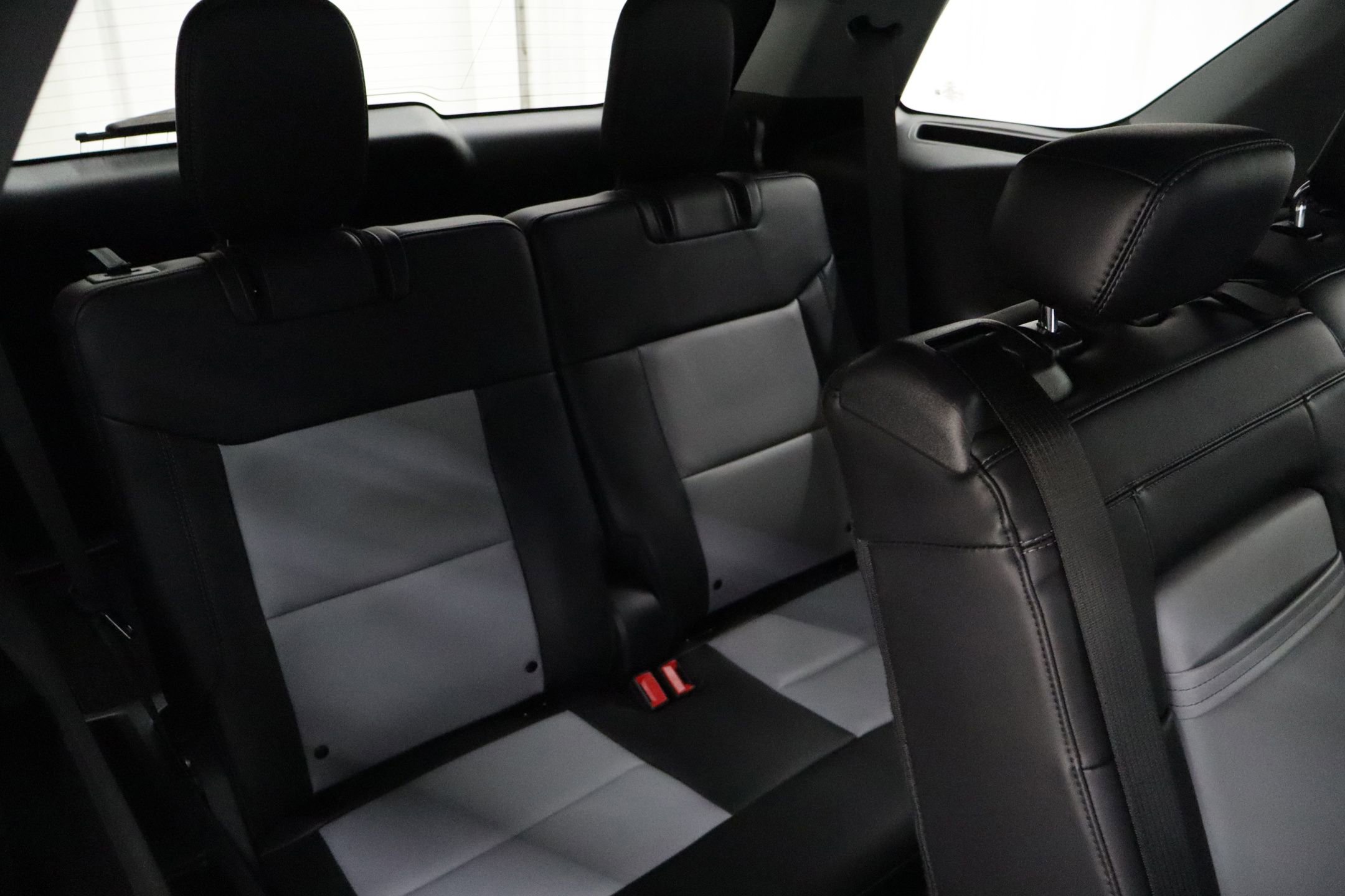 Certified 2023 Ford Explorer XLT w/ Equipment Group 202A image 27