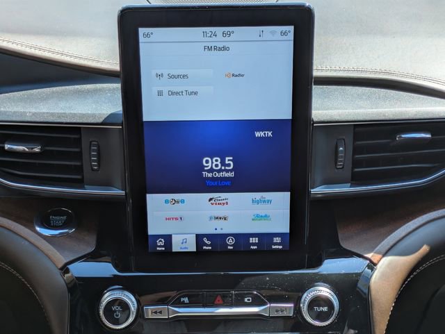 Certified 2022 Ford Explorer King Ranch w/ Premium Technology Package AWD/4WD image 18