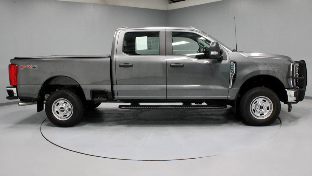 Certified 2025 Ford F250 XL AWD/4WD image 11