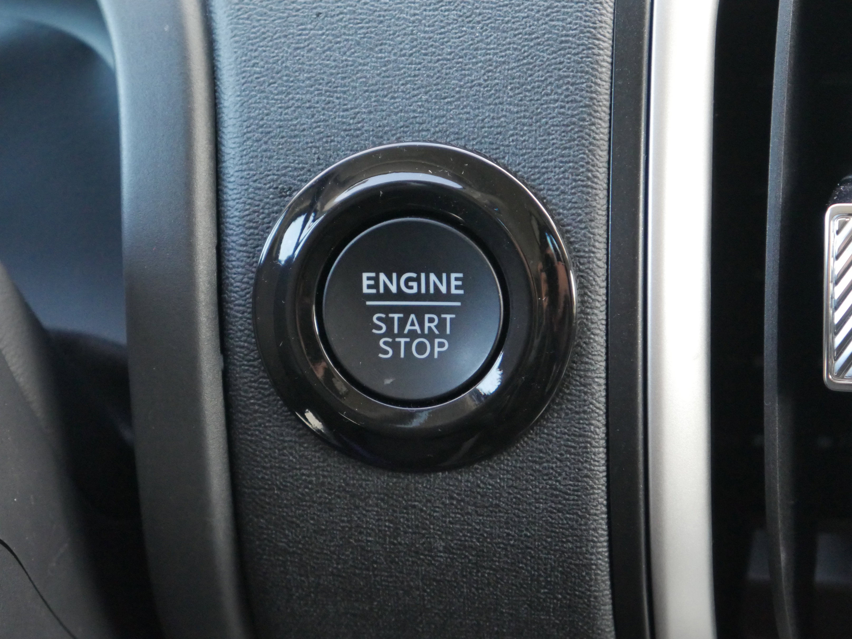 Certified 2025 Ford Expedition Active AWD/4WD image 10
