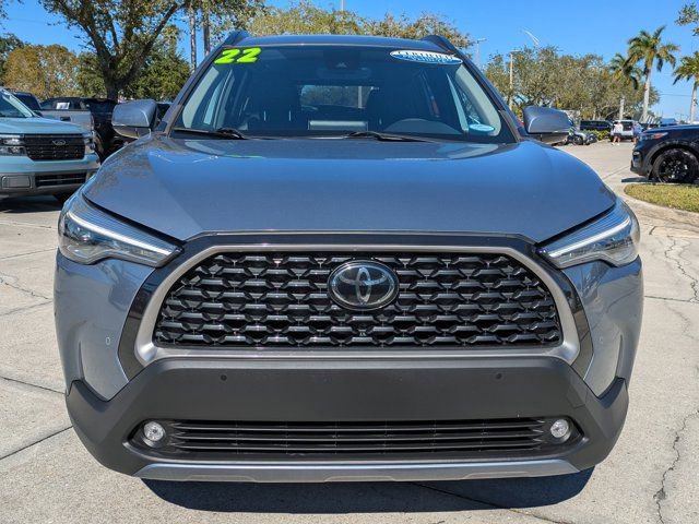 Used 2022 Toyota Corolla Cross XLE image 8