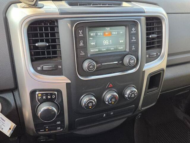 Used 2019 RAM 1500 Classic SLT AWD/4WD image 35