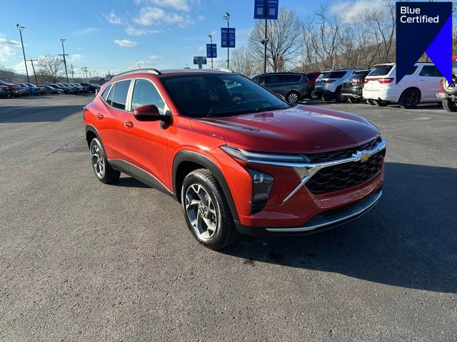 Used 2024 Chevrolet Trax LT w/ Driver Confidence Package