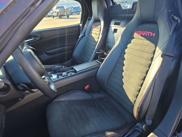 Used 2019 FIAT 124 Spider Abarth w/ Navigation & Sound Group image 11