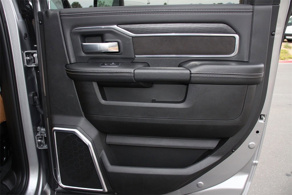 Used 2024 RAM 2500 Laramie w/ Night Edition image 27