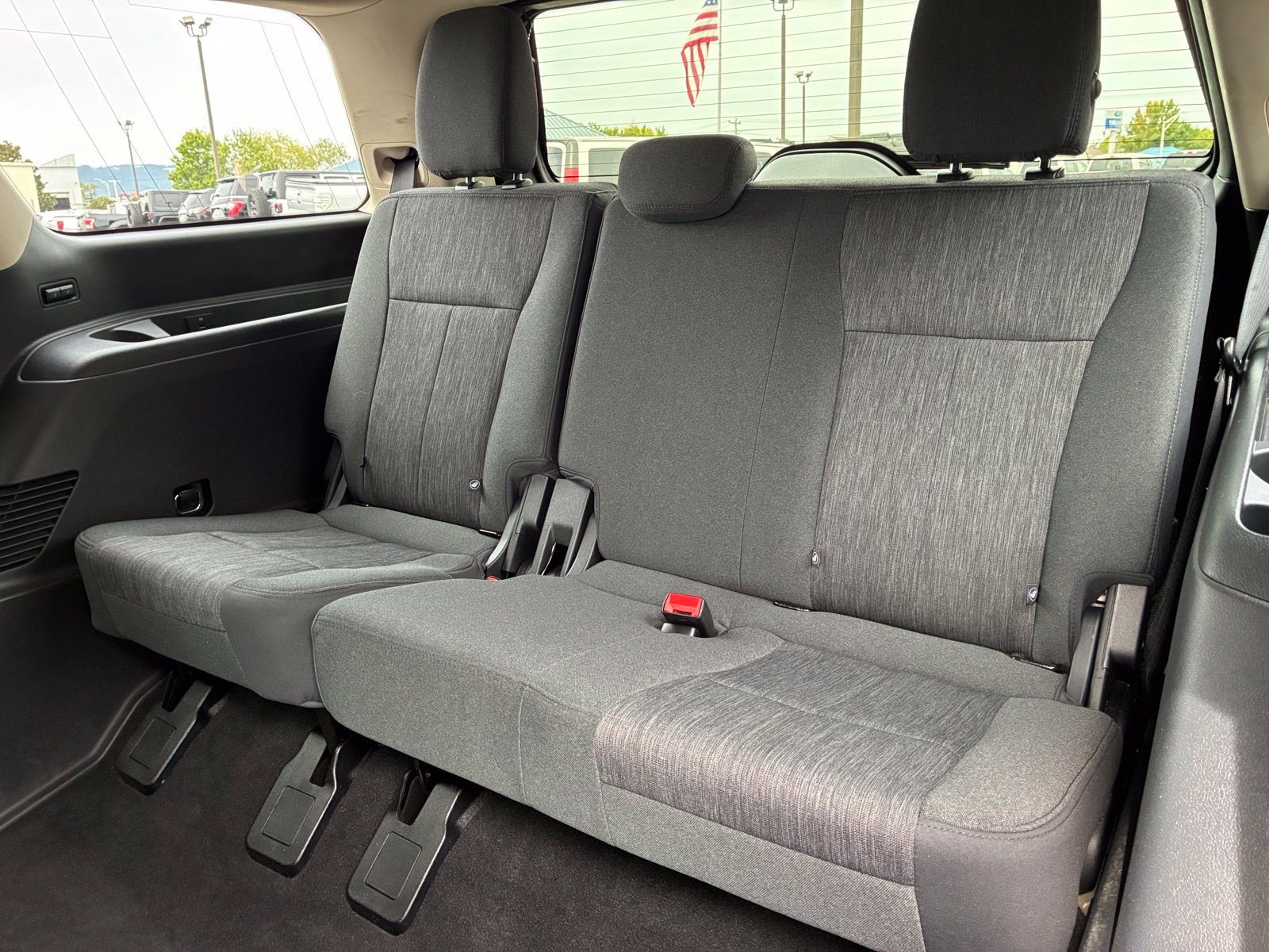 Certified 2024 Ford Expedition XLT RWD image 17