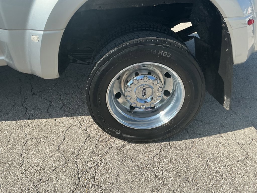 Certified 2022 Ford F450 Platinum w/ FX4 Off-Road Package AWD/4WD image 10