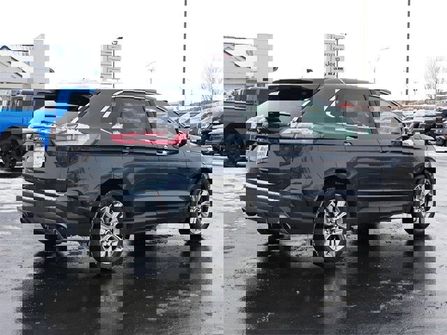 Certified 2024 Ford Edge Titanium image 2