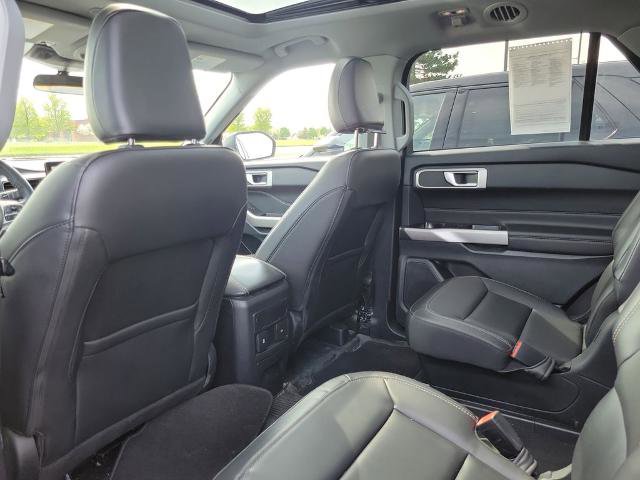 Certified 2023 Ford Explorer XLT w/ Equipment Group 202A AWD/4WD image 30