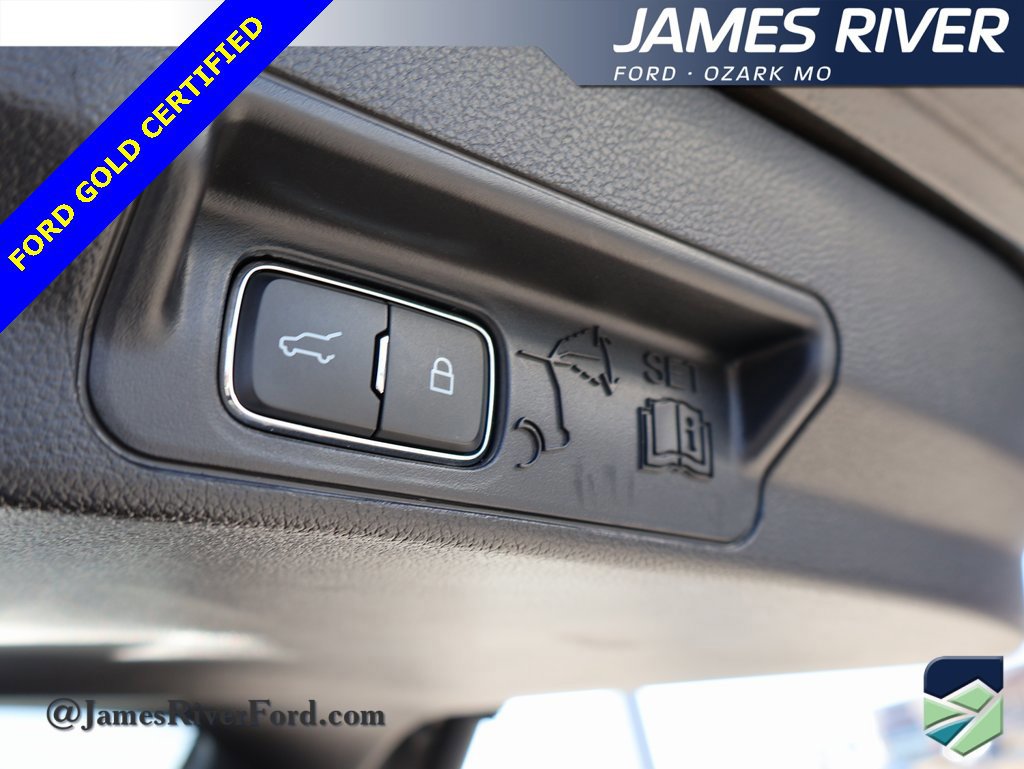 Certified 2025 Ford Explorer ST-Line w/ ST-Line Street Pack image 17