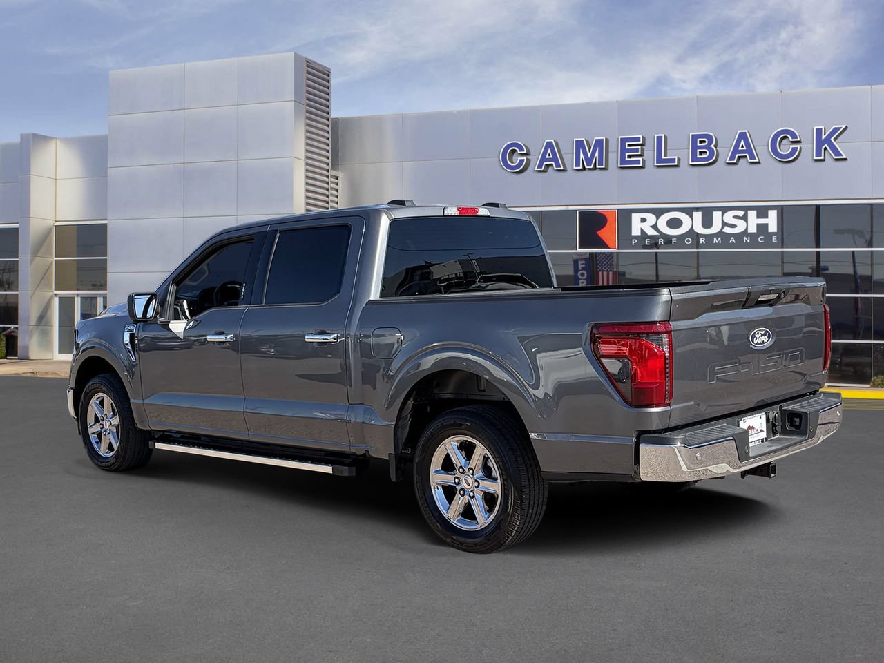 Certified 2024 Ford F150 XLT w/ Mobile Office Package RWD image 4