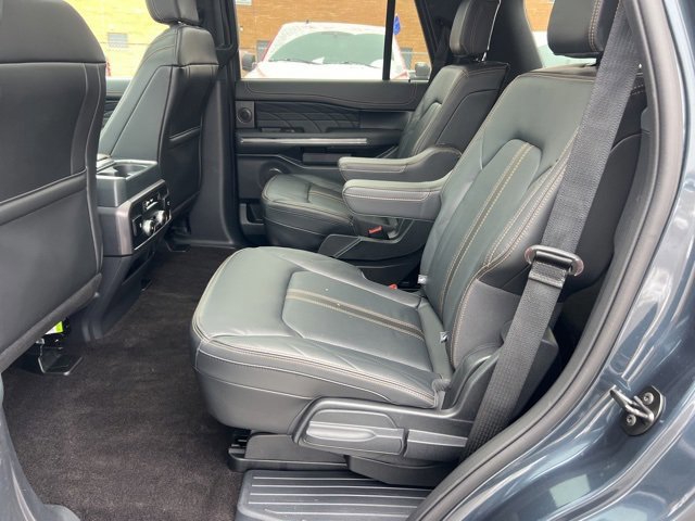 Certified 2022 Ford Expedition Platinum image 23