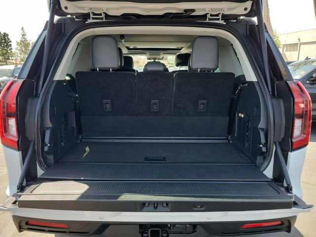 Certified 2025 Ford Expedition Active RWD image 21