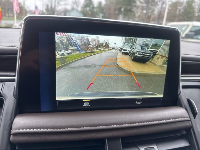 Used 2022 Chevrolet Suburban LT AWD/4WD image 34