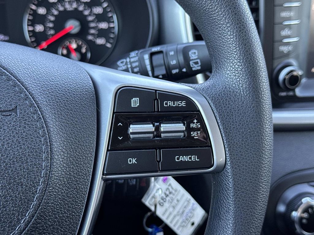 Used 2020 Kia Sorento LX image 11