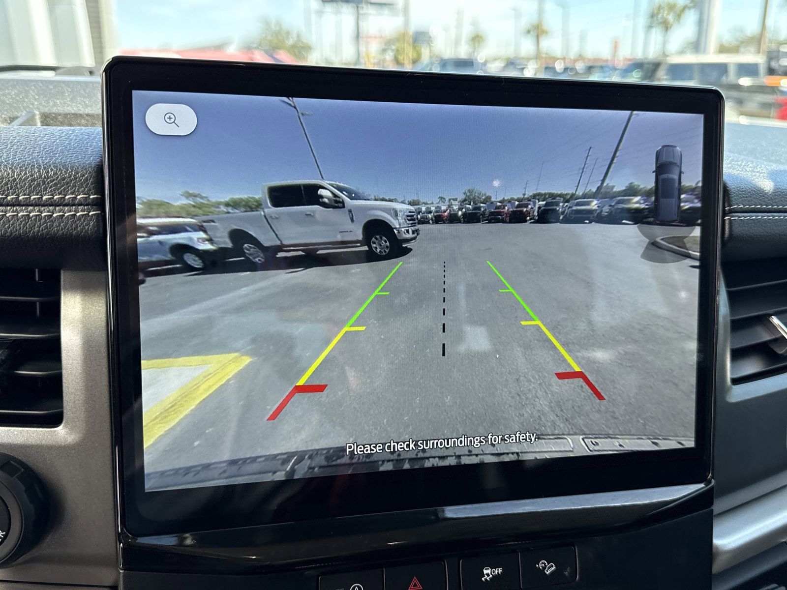 Certified 2024 Ford Expedition XLT image 21