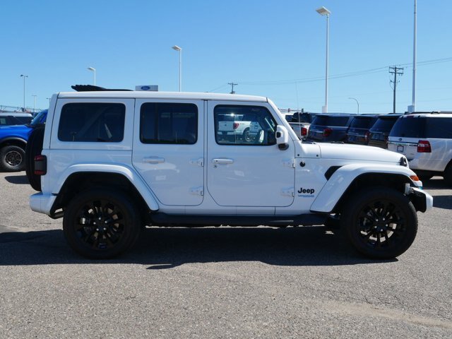 Used 2021 Jeep Wrangler Unlimited Sahara AWD/4WD image 3