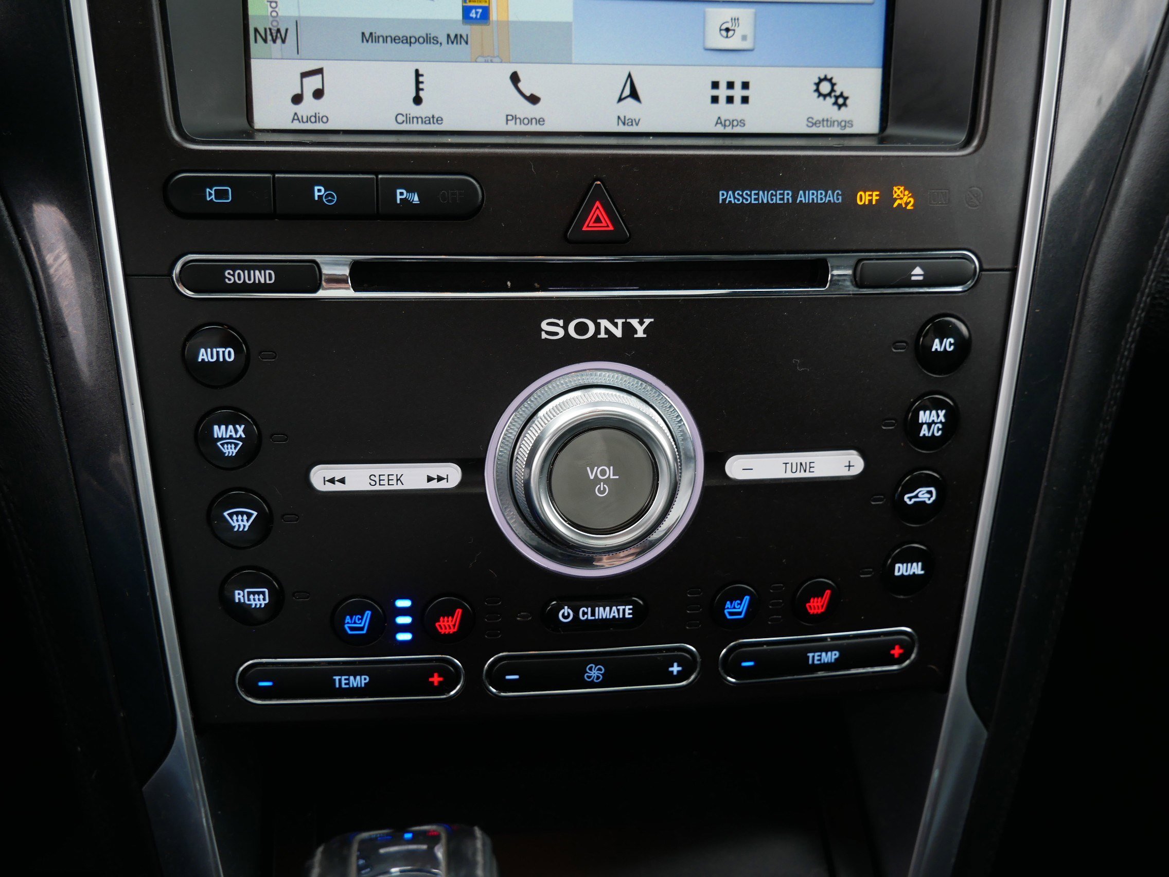 Certified 2017 Ford Explorer Platinum AWD/4WD image 23