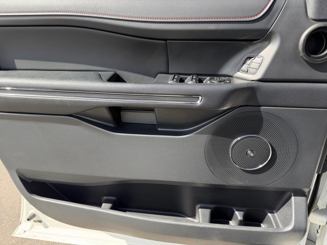 Certified 2022 Ford Expedition Limited image 12