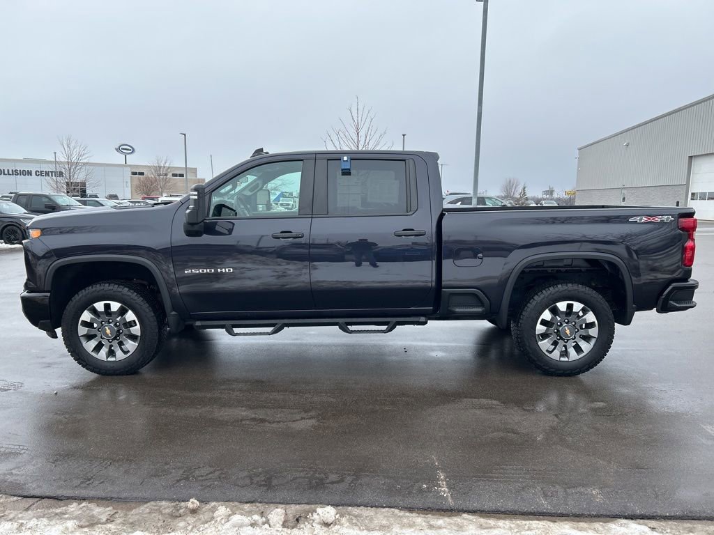 Used 2024 Chevrolet Silverado 2500 Custom w/ Custom Convenience Package image 8