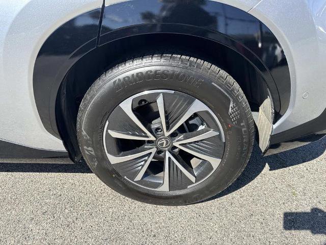 Used 2023 Lexus RZ 450e Premium w/ Technology Package AWD/4WD image 9