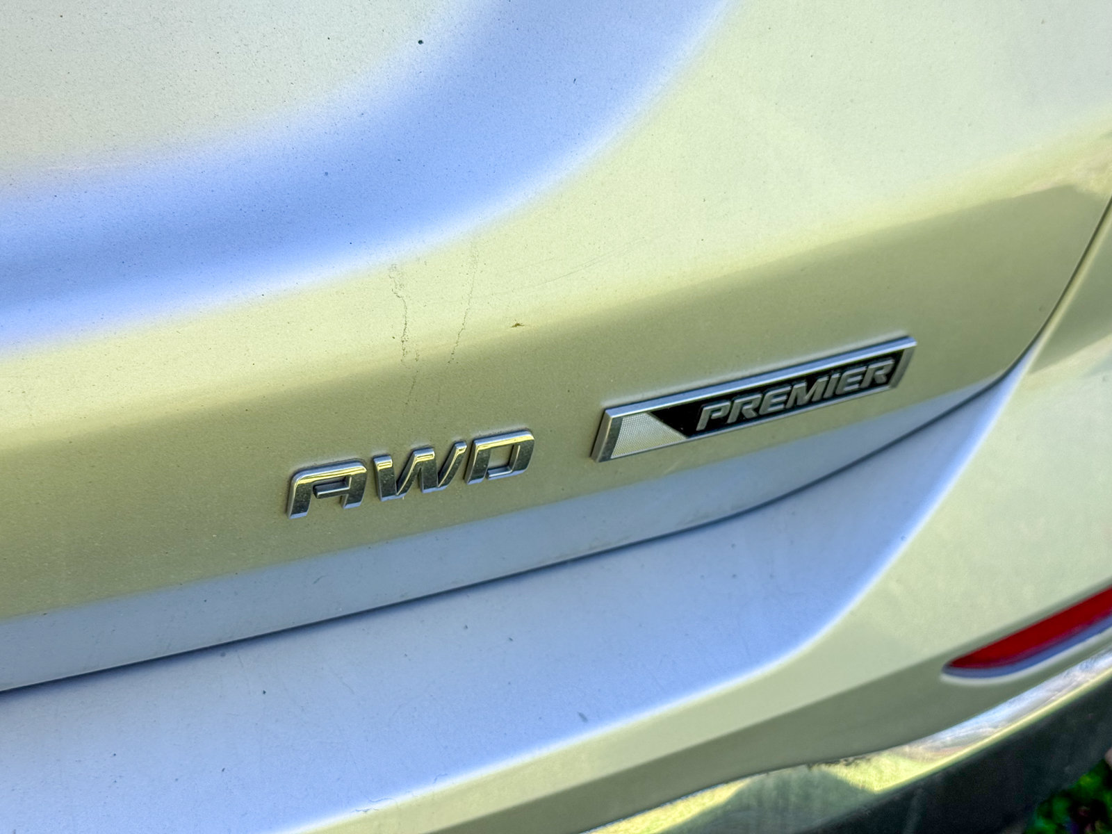 Used 2018 Chevrolet Equinox Premier AWD/4WD image 7