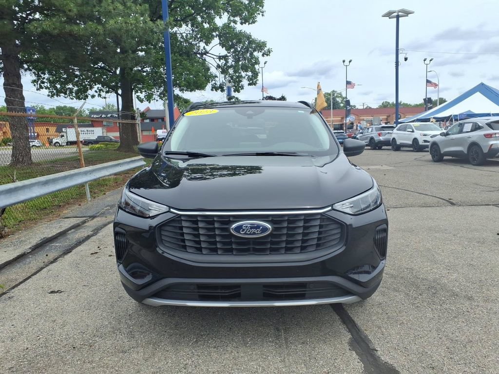 Certified 2023 Ford Escape Active AWD/4WD image 3