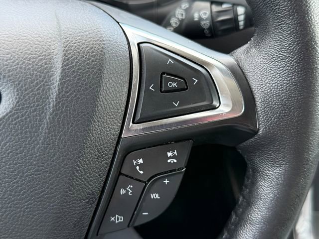 Certified 2022 Ford Edge Titanium w/ Equipment Group 301A image 20