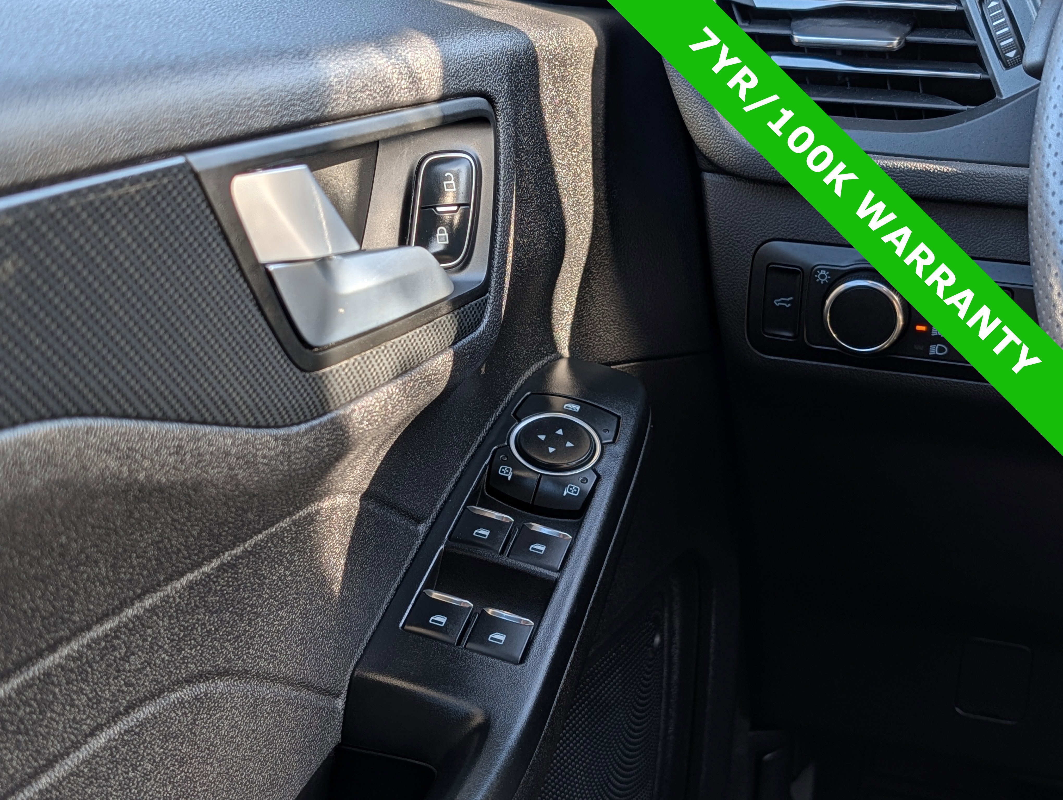 Certified 2024 Ford Escape ST-Line w/ Tech Pack #1 AWD/4WD image 24