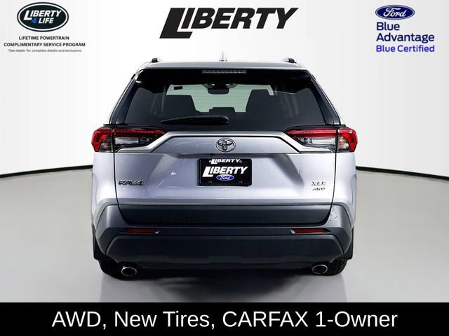 Used 2022 Toyota RAV4 XLE image 4