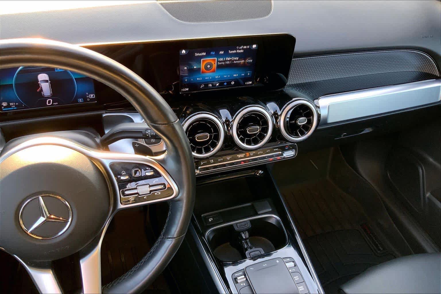 Used 2023 Mercedes-Benz GLB 250 4MATIC image 7