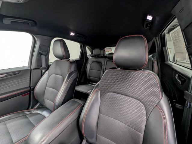 Certified 2025 Ford Escape ST-Line Select AWD/4WD image 13