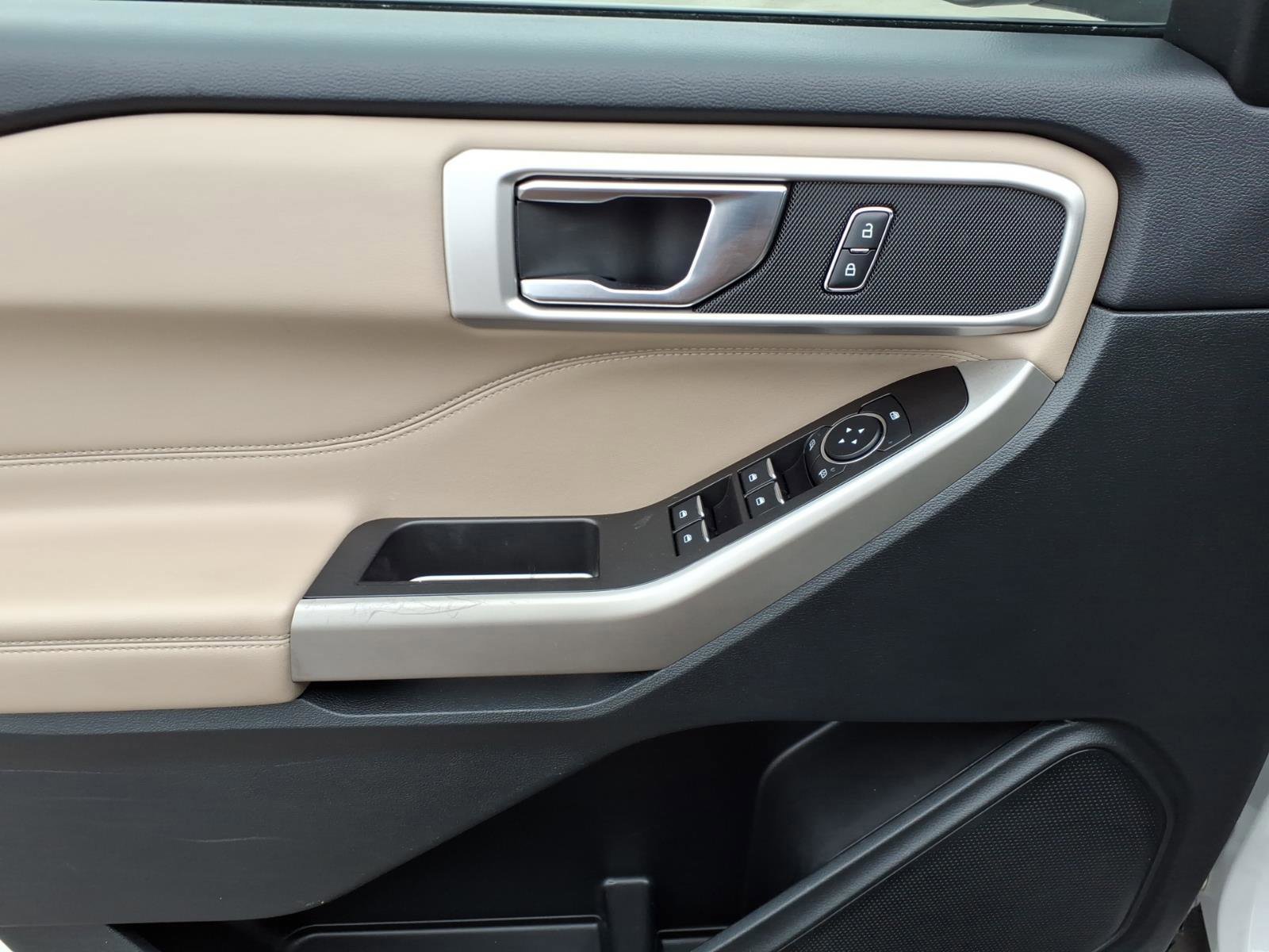 Certified 2024 Ford Explorer XLT w/ Equipment Group 202A image 10