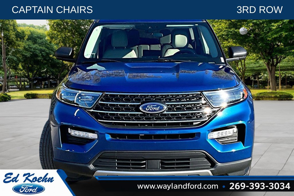Certified 2023 Ford Explorer XLT w/ Equipment Group 202A AWD/4WD image 3