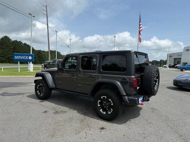 Used 2025 Jeep Wrangler Unlimited Rubicon AWD/4WD image 4
